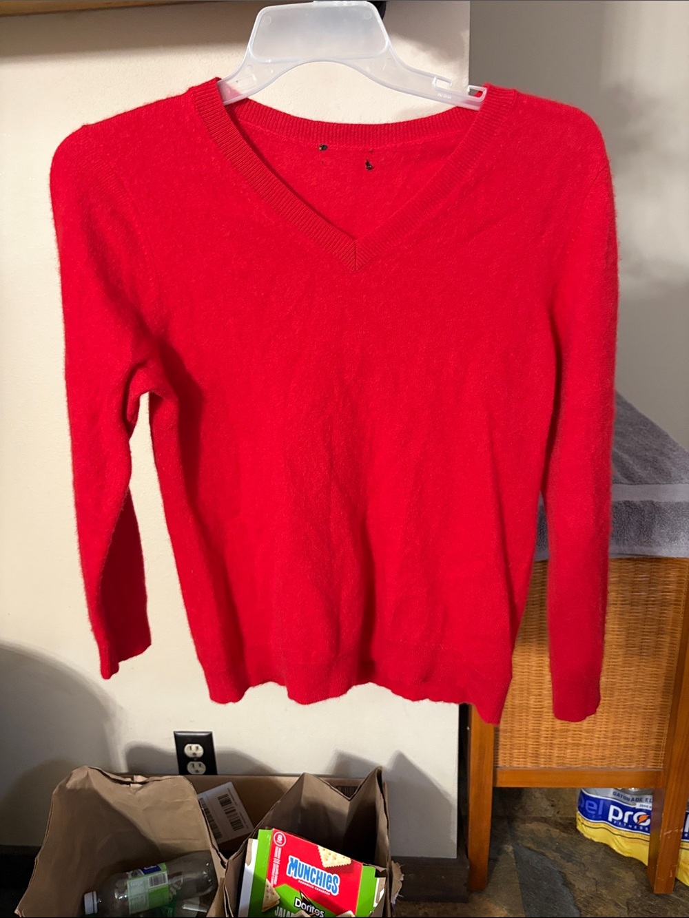 Classic Red V-Neck Women's cashmere Sweater